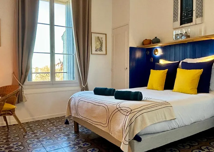 Casa-belle Bed & Breakfast 4*