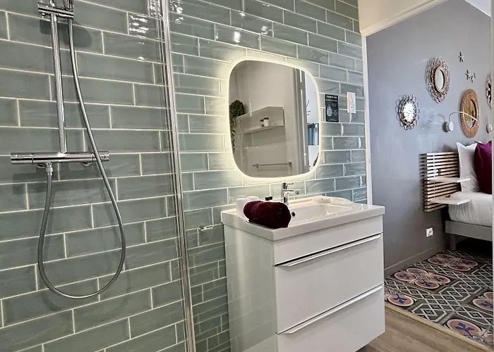 Casa-belle Bed & Breakfast 4*